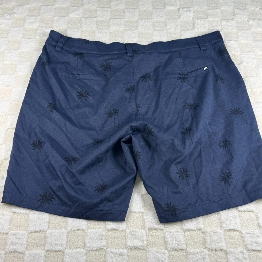 Travis Mathew Men's Shorts Navy Blue with Allover Palm Tree Graphic Size 40